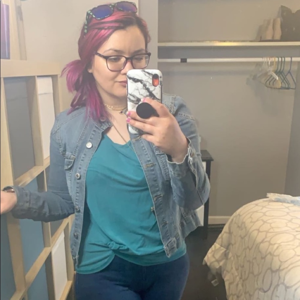 Hey, I’m Elyza!